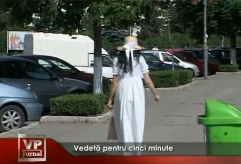 1153-471x320 Vedetă pentru cinci minute