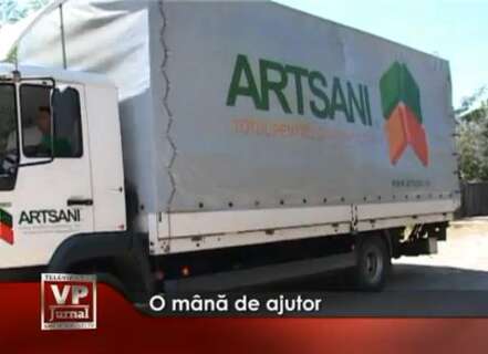 1-441x320 O mana de ajutor
