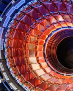 1x-256x320 La CERN, in Elvetia, au fost recreate temperaturile de dupa Big Bang