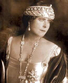 1159-261x320 Mama, puternică şi măreaţă