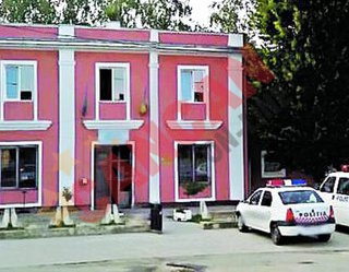 1338 Blonda din jacuzzi-ul de la Izvorani le-a aratat sanii politistilor brasoveni