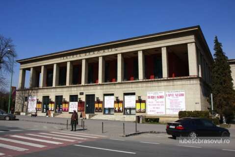 1371-479x320 Piesa de teatru "Vietasii" la Teatrul Dramatic "Sica Alexandrescu"