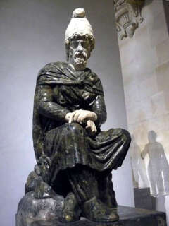 1182-240x320 LUPU E Rodica - ISTORICI REPETENTI (POEM)