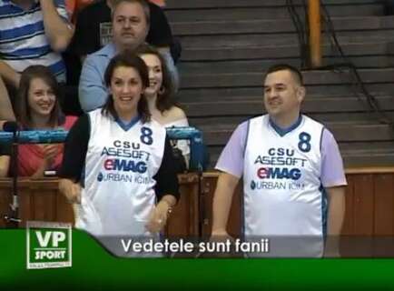 1176-434x320 Vedetele sunt fanii