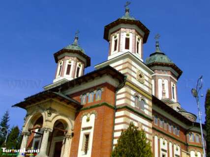 1196-427x320 Manastirea Sinaia – Muntenia