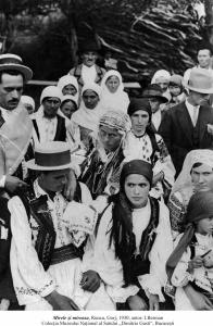150 "LA FÂNTÂNĂ" - trenscriere poetic-muzicală a unui obicei de nunta oltenesc