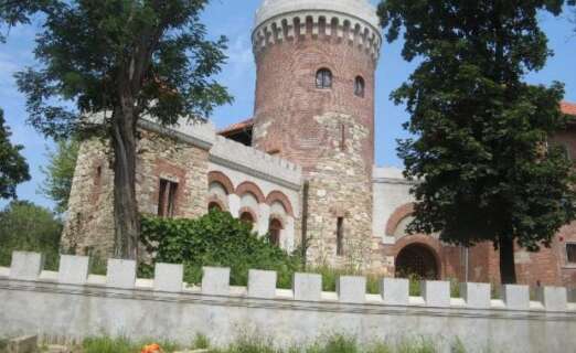 127-522x320 Castelul lui Dracula din Capitală, ţinut la secret de Armată