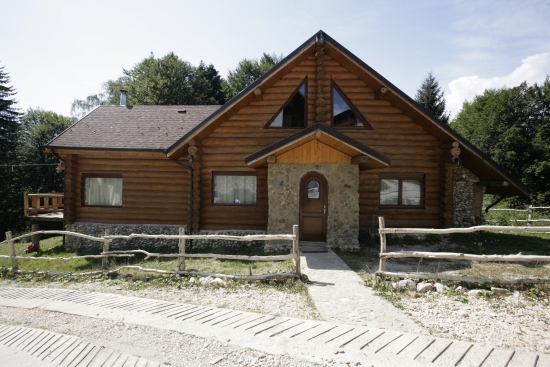 1177 Recomandare "CASA Mea" - Cabana rustica si prietenoasa cu mediul in Predeal