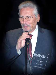 1192-240x320 Defeses Fine Arts Agency prezintă: "Decernarea Premiilor Niram Art 2011"
