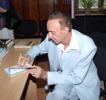 21-341x320 Roni CĂCIULARU - Cu G. Mosari într-o cafenea la Praga"