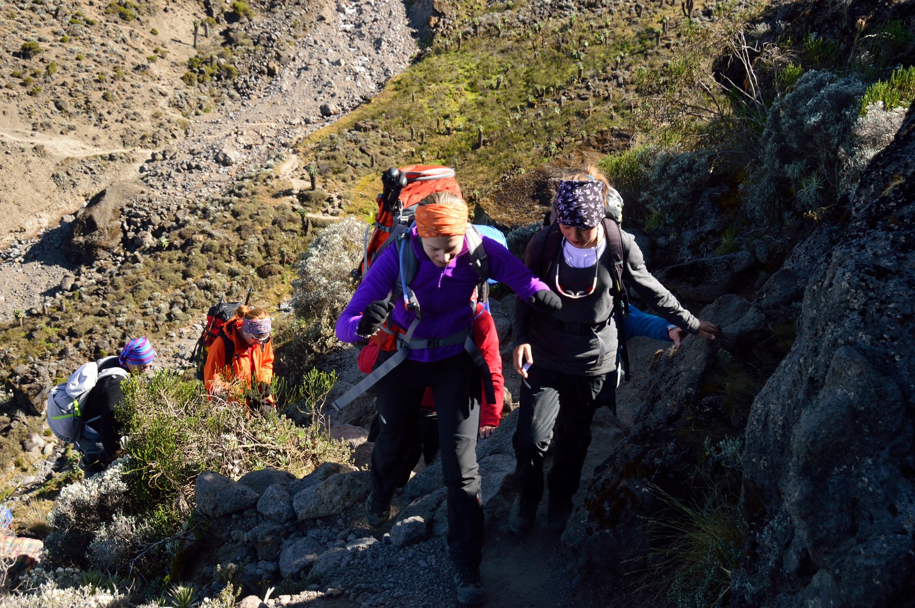 DSC_0116 Joi 16 iulie 2015, la doar 12 ani, Dor Geta Popescu a atins Varful Uhuru situat la 5895 m in Kilimanjaro