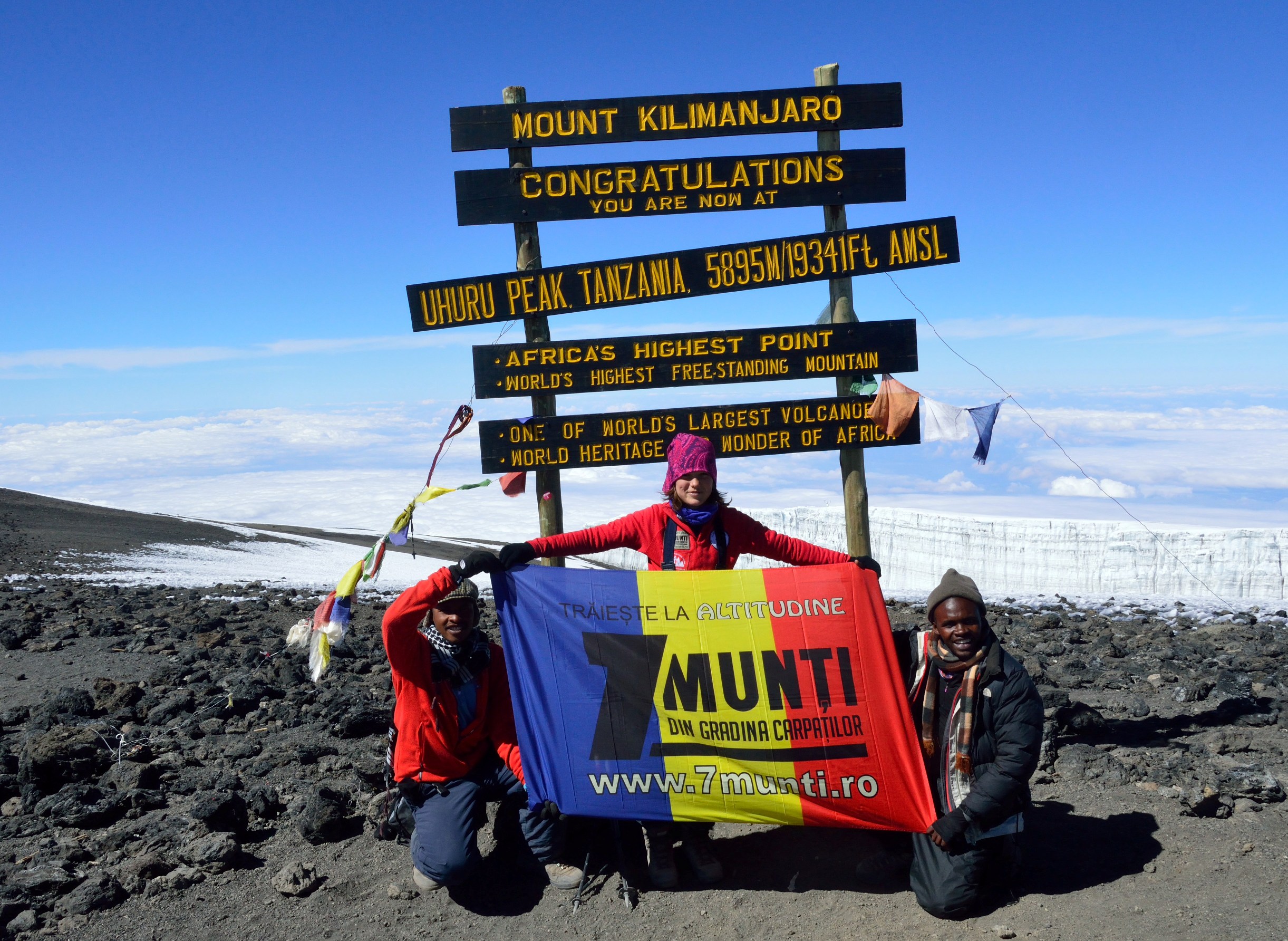 DSC_0226 Joi 16 iulie 2015, la doar 12 ani, Dor Geta Popescu a atins Varful Uhuru situat la 5895 m in Kilimanjaro