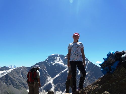 DSC01123 Record romanesc in Rusia - alpinista Dor Geta Popescu, in varsta de 12 ani si 2 luni, a atins varfului Elbrus, de 5647m