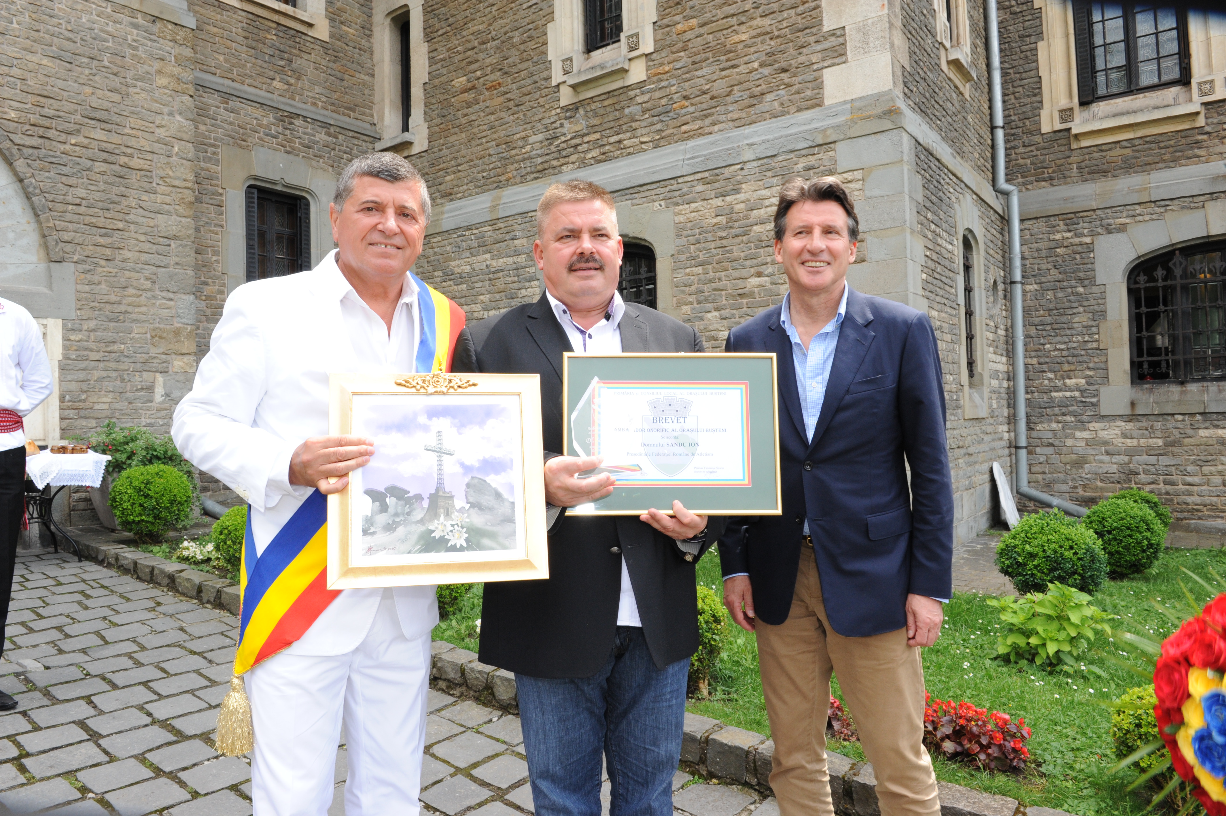 Poze-de-la-vizita-lui-Coe-la-Busteni-2 I-a priit vizita la Busteni: Sebastian Coe a ajuns presedintele Federatiei Internationale de Atletism!