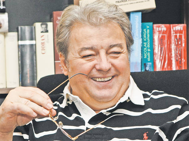 corneliu-vadim-tudor_5575293401 Marin VOICAN-GHIOROIU - "Omagiu „MAMĂ ȚARĂ” - Lui Corneliu VADIM TUDOR"