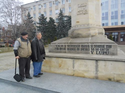 SAM_2817 Iacob CAZACU-ISTRATI: "Dar din dar, lumină din lumină"